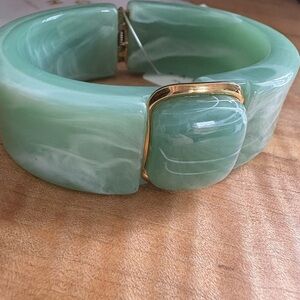 Elegant Green Sahira Seafoam Hinged Bangle Bracelet